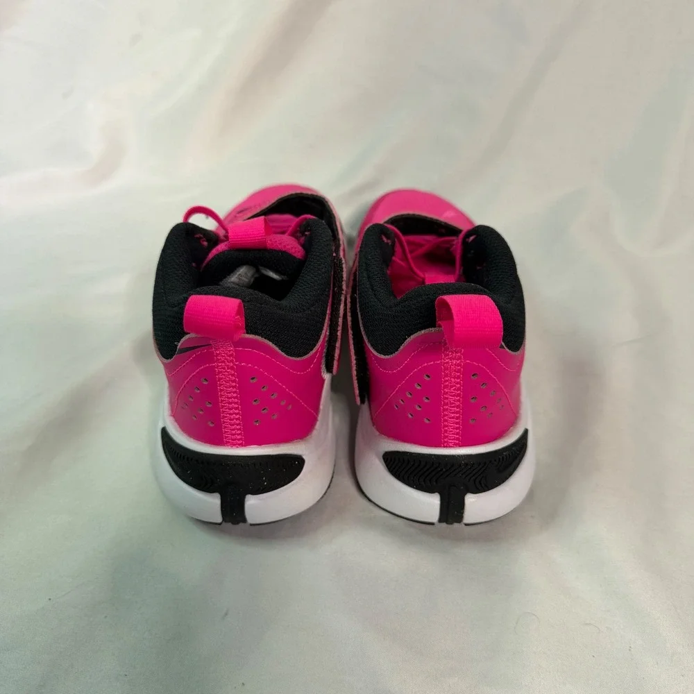 Nike Team Hustle D 11 Kids Basketball Shoes Hyper Pink White DV8994-601 Size 2Y